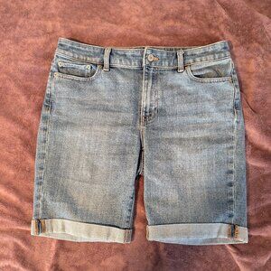 Talbots Flawless Girlfriend Denim Shorts size 6